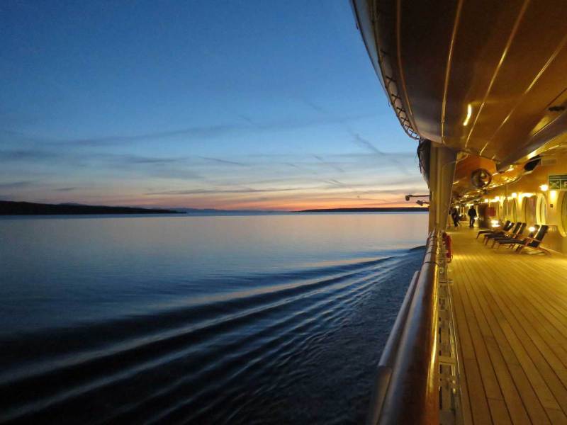 Cruise Vacations